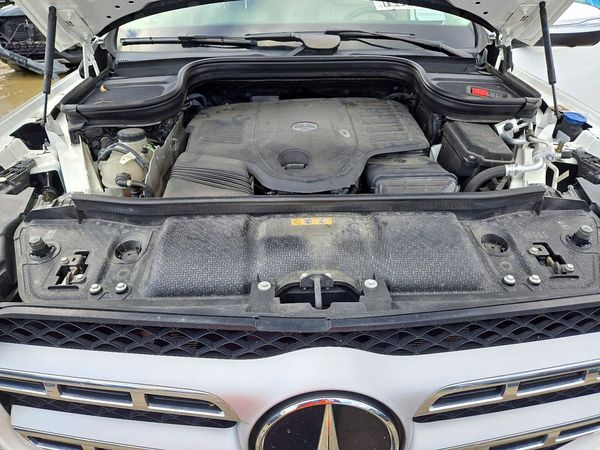2021 MERCEDES-BENZ GLS GLS450-4M — Engine bay