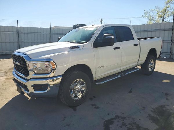 2024 RAM 2500 Big Horn — Front 3/4