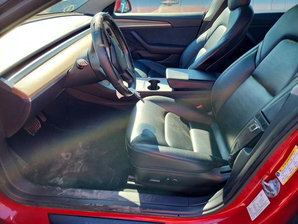 2022 TESLA MODEL 3 — DENT