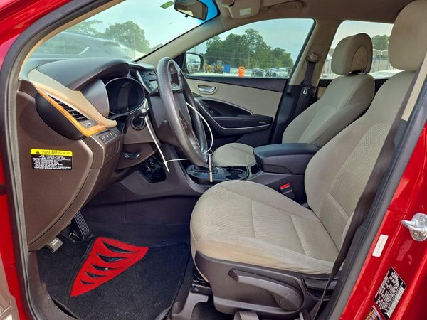 2015 HYUNDAI SANTA FE GL — DENT