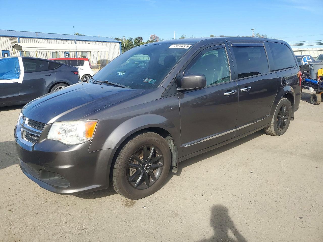2019 DODGE CARAVAN GT — Front 3/4
