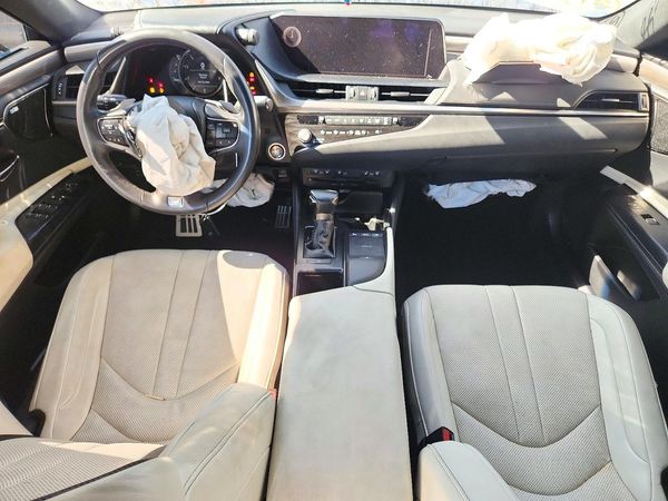 2021 LEXUS ES350 350 F Sport SE — CKPT