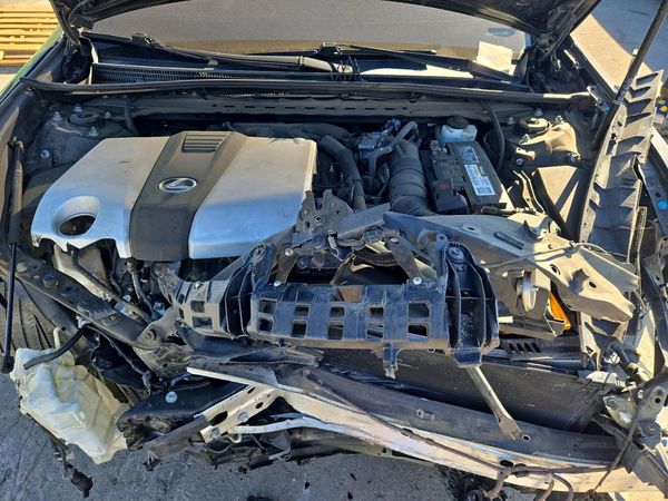 2021 LEXUS ES350 350 F Sport SE — Engine bay