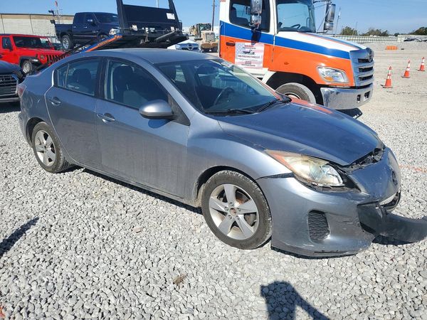 2012 MAZDA 3 Touring/GS — Passenger 3/4
