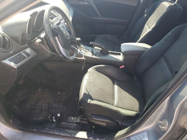 2012 MAZDA 3 Touring/GS — DENT