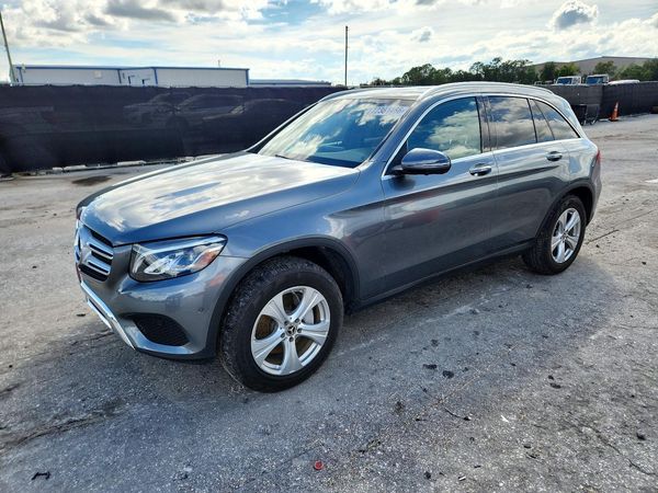 2018 MERCEDES-BENZ GLC — DSFA — Front 3/4