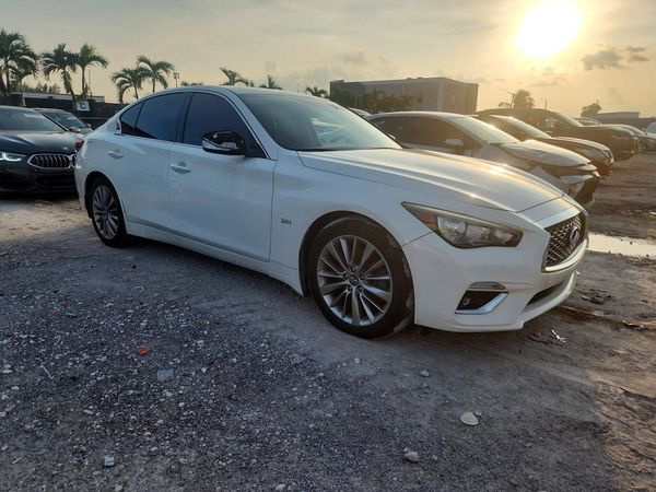 2018 INFINITI Q50 — Passenger 3/4