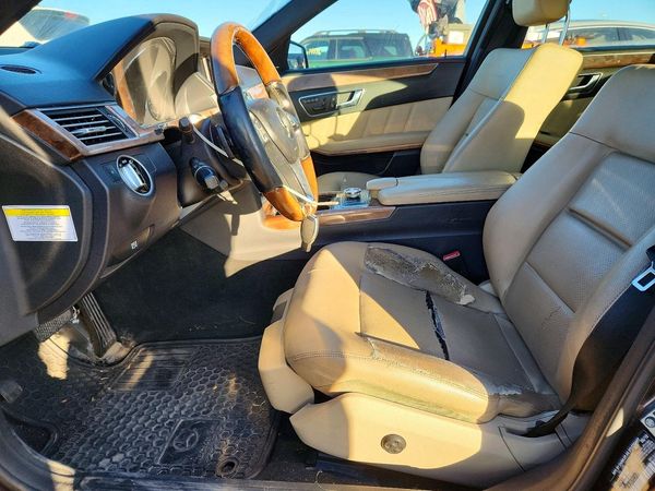 2012 MERCEDES-BENZ E E350 4-MATIC — DENT
