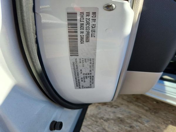 2023 CHRYSLER VOYAGER LX — VINS