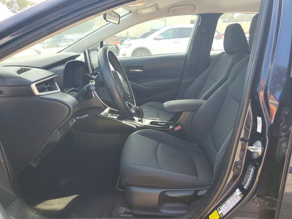 2020 TOYOTA COROLLA LE — DENT