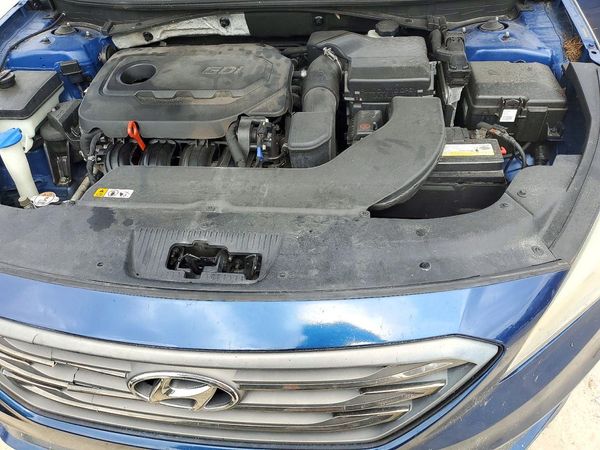 2016 HYUNDAI SONATA — Engine bay