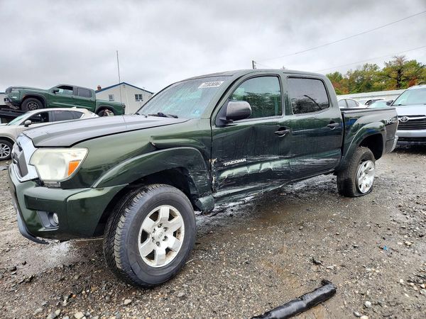 2014 TOYOTA TACOMA Delux Grade — Front 3/4