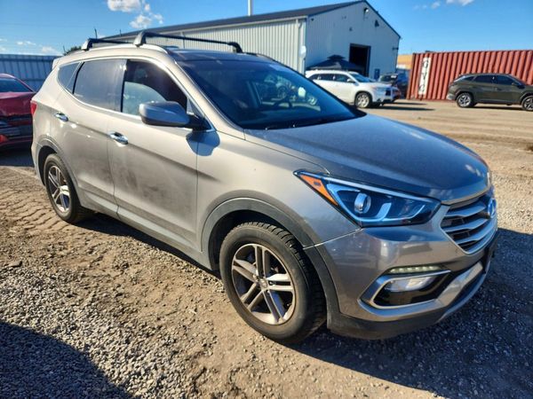 2017 HYUNDAI SANTA FE — Passenger 3/4