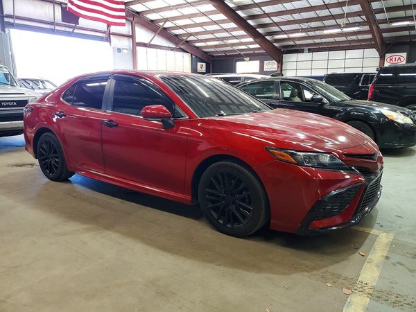 2023 TOYOTA CAMRY SE — Passenger 3/4