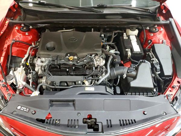 2023 TOYOTA CAMRY SE — Engine bay