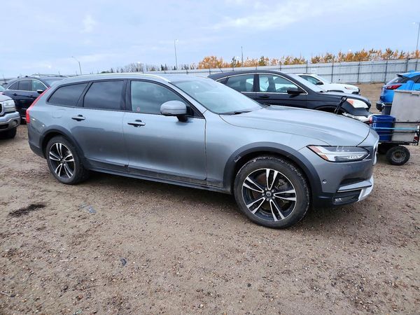 2018 VOLVO V90 CROSS COUNTRY Inscription — Passenger 3/4