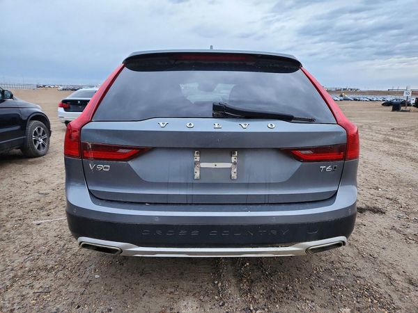 2018 VOLVO V90 CROSS COUNTRY Inscription — DIRR