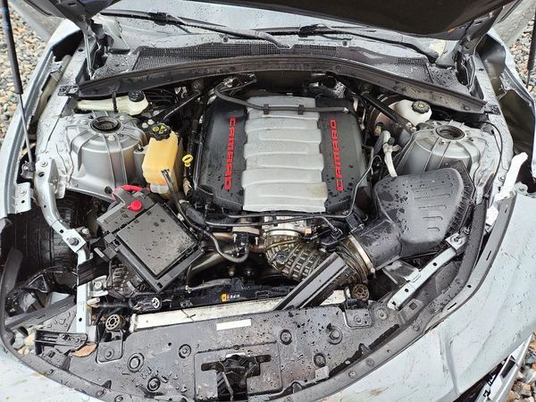 2023 CHEVROLET CAMARO 1LZ/1SS — Engine bay