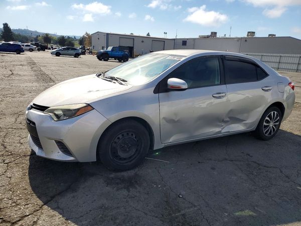 2015 TOYOTA COROLLA — DSFA — Front 3/4