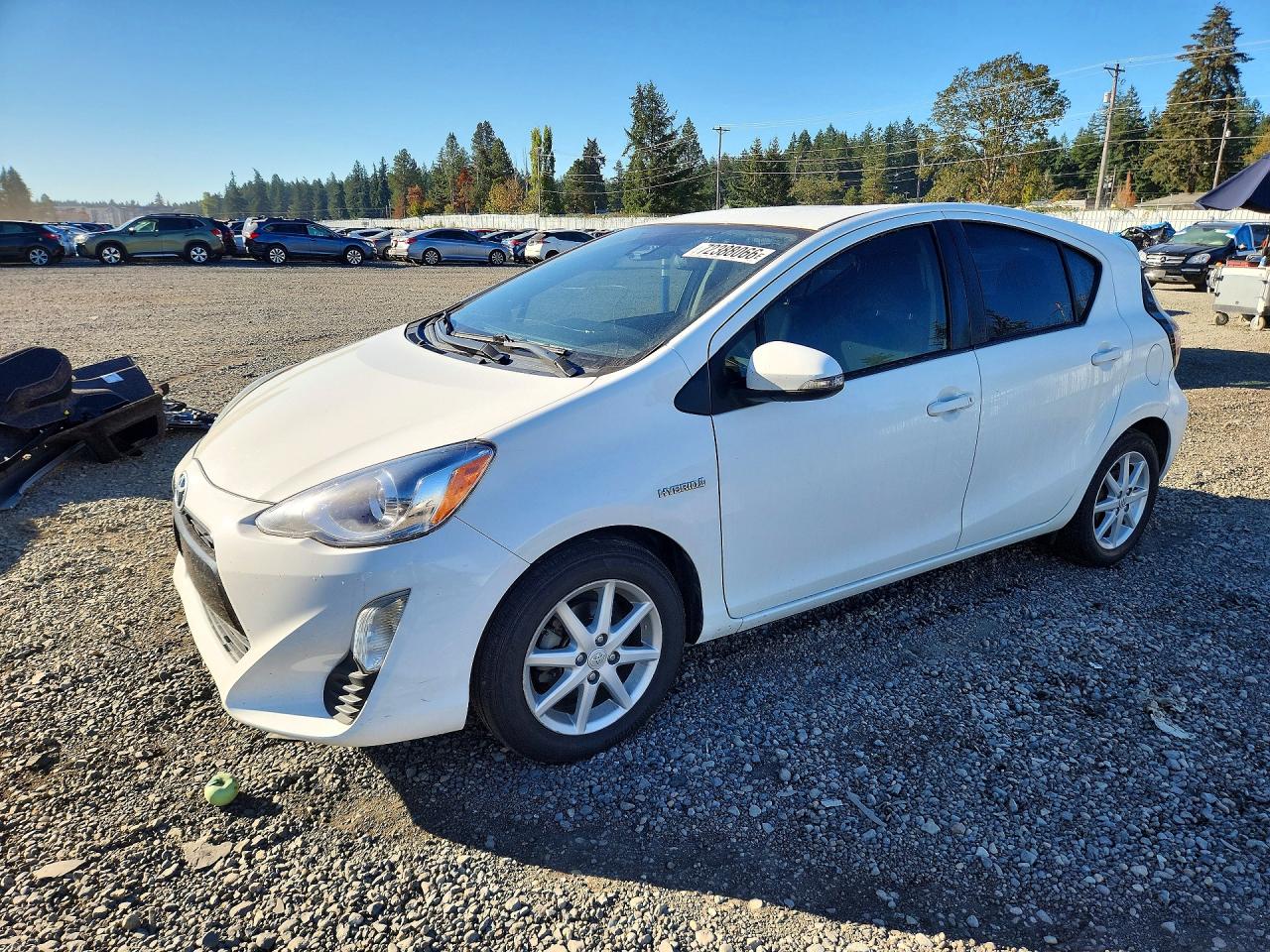 2016 TOYOTA PRIUS — Front 3/4