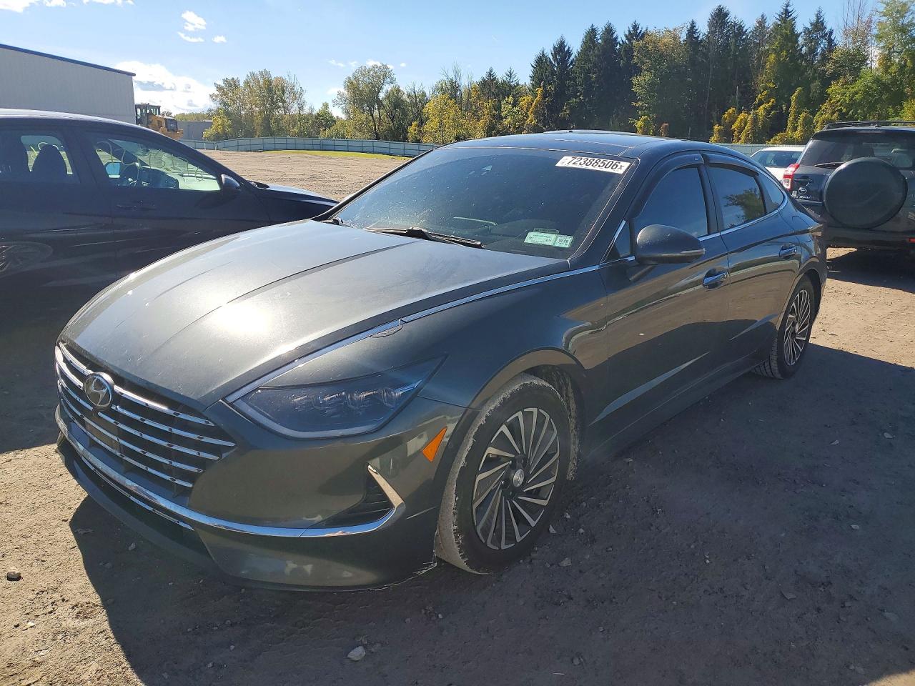 2023 HYUNDAI SONATA Limited — Front 3/4