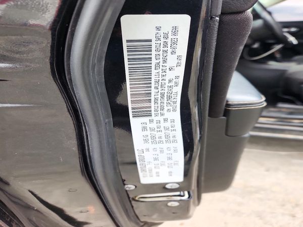 2015 JEEP CHEROKEE Sport — VINS