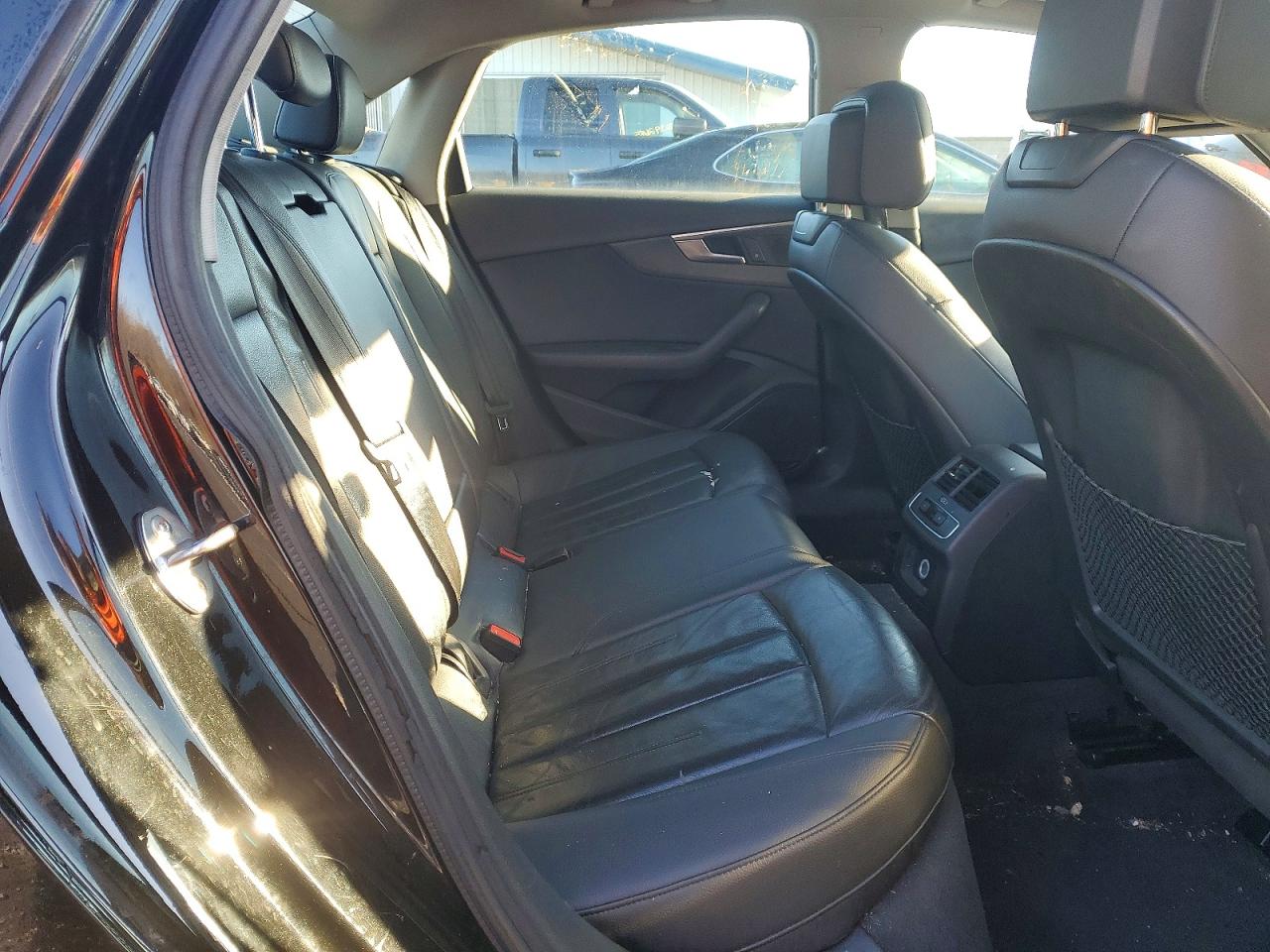2018 AUDI A4 quattro Premium