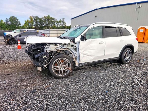 2026 MERCEDES-BENZ GLS-CLASS GLS450 4MATIC — Front 3/4
