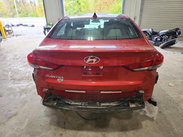 2017 HYUNDAI ELANTRA SE Base — DIRR