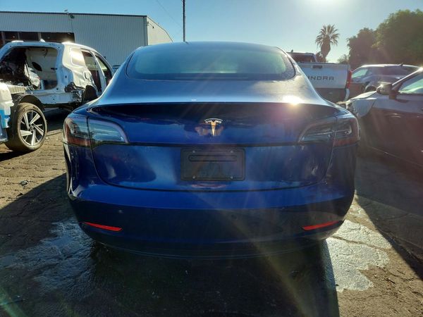 2022 TESLA MODEL 3 — DIRR