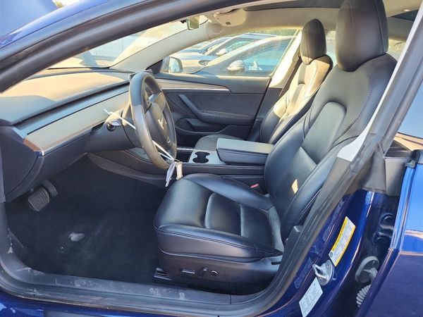2022 TESLA MODEL 3 — DENT