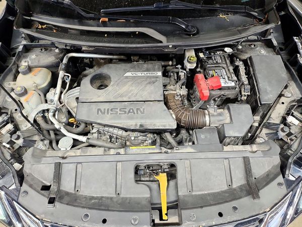 2023 NISSAN ROGUE S — Engine bay