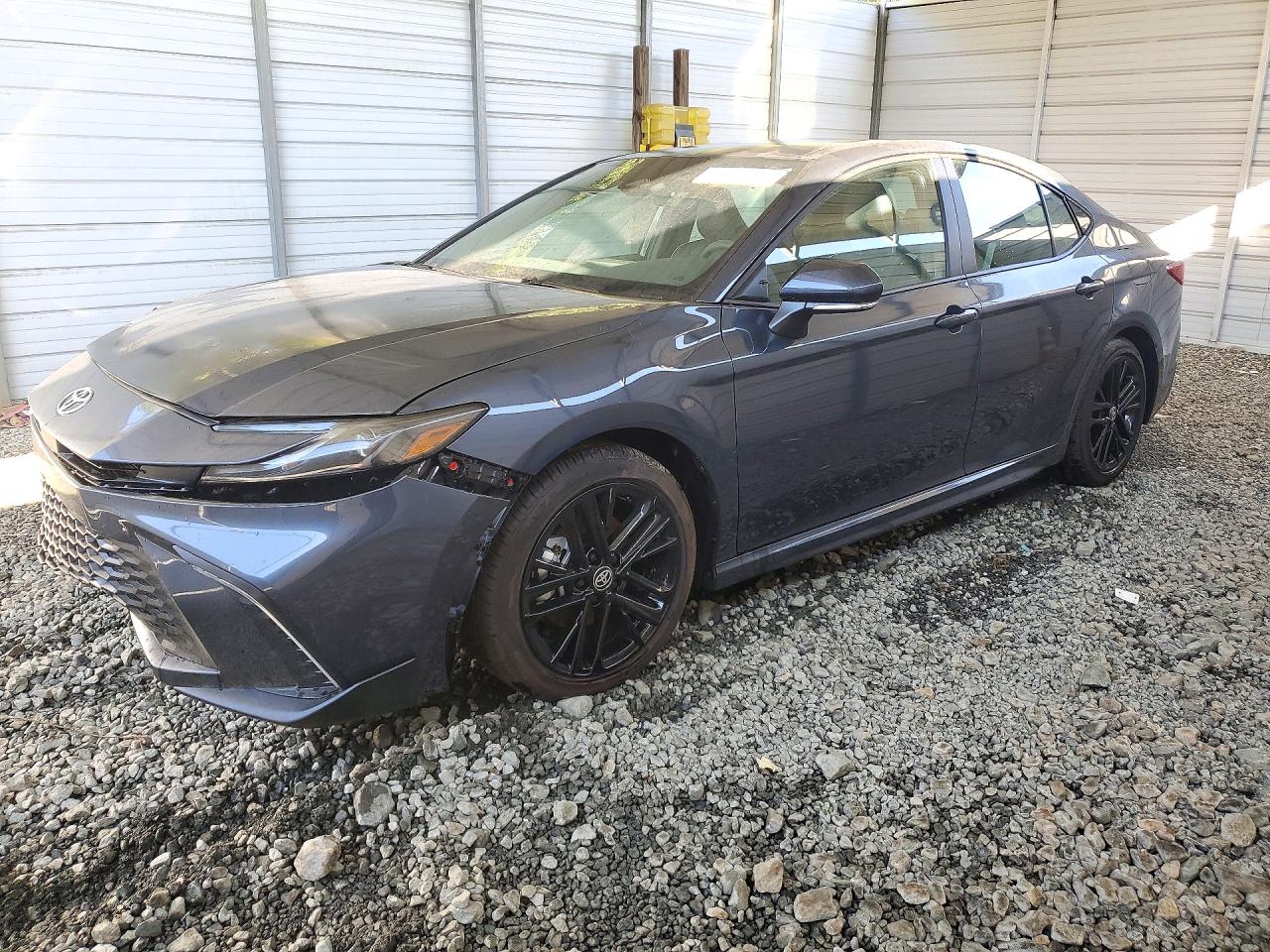 2026 TOYOTA CAMRY — Front 3/4