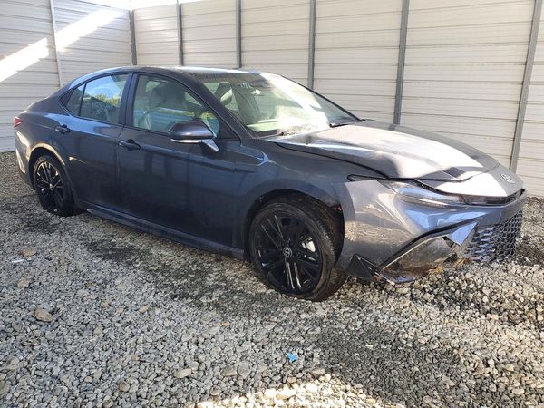 2026 TOYOTA CAMRY — Passenger 3/4