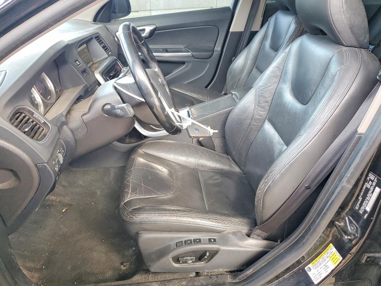 2012 VOLVO S60
