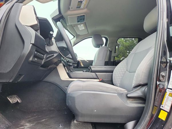 2023 TOYOTA TUNDRA SR5 — DENT