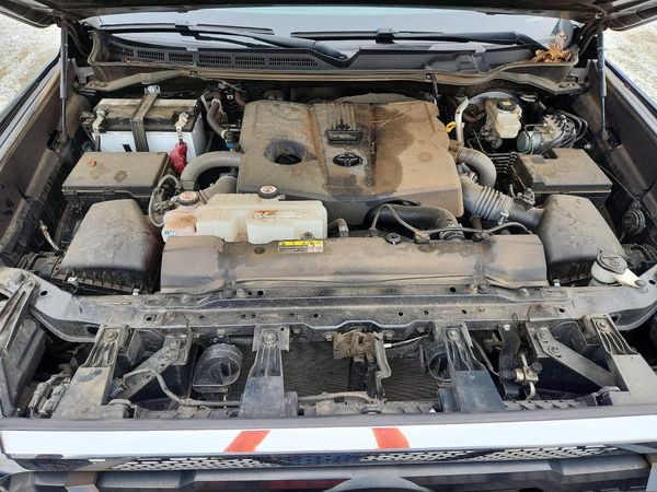 2023 TOYOTA TUNDRA SR5 — Engine bay