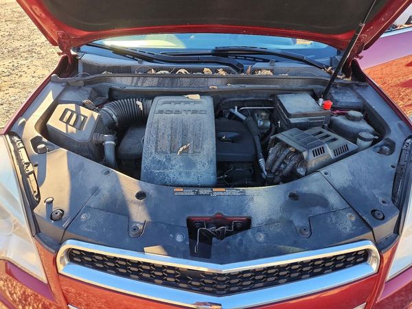 2012 CHEVROLET EQUINOX LTZ — Engine bay