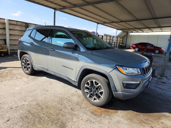 2019 JEEP COMPASS Sport — Passenger 3/4