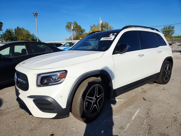 2022 MERCEDES-BENZ GLB-CLASS GLB250 / GLB250 4MATIC — Front 3/4
