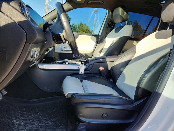 2022 MERCEDES-BENZ GLB-CLASS GLB250 / GLB250 4MATIC — DENT