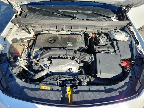 2022 MERCEDES-BENZ GLB-CLASS GLB250 / GLB250 4MATIC — Engine bay