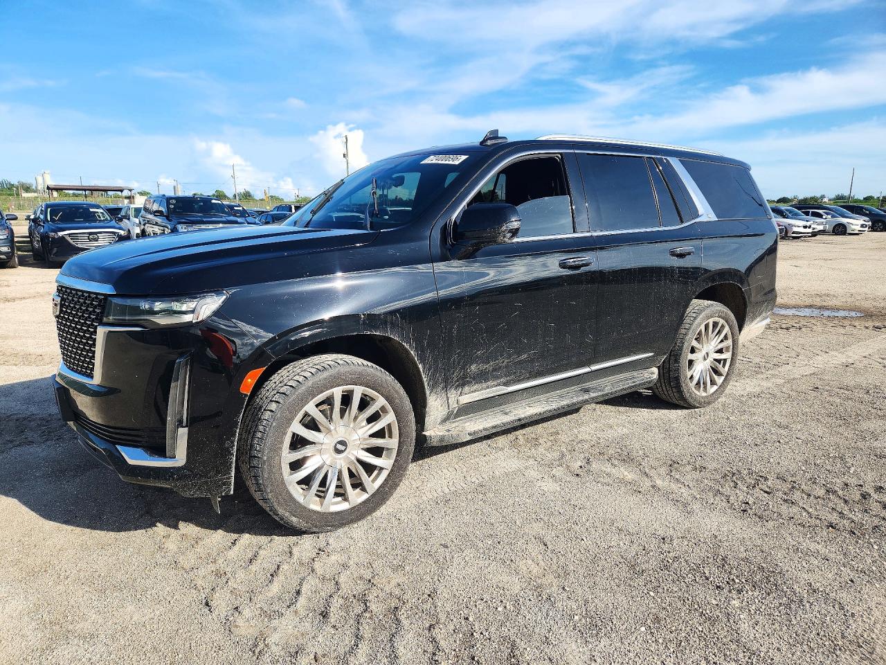 2021 CADILLAC ESCALADE Premium Luxury — Front 3/4