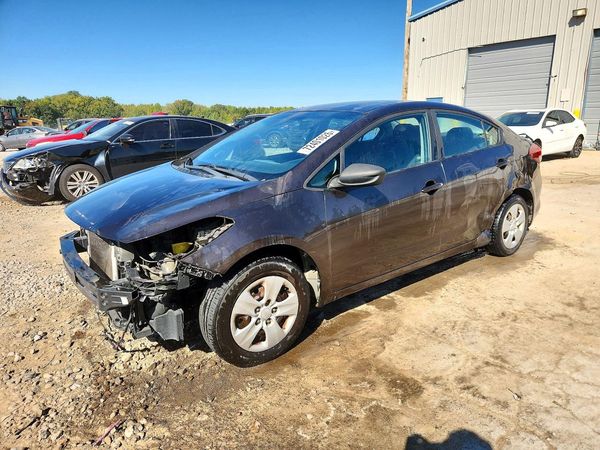 2017 KIA FORTE — DSFA — Front 3/4