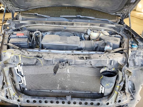 2022 CHEVROLET TAHOE RST — Engine bay