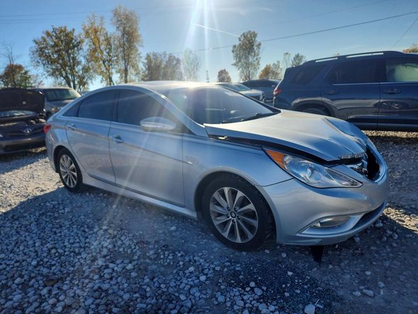 2014 HYUNDAI SONATA — Passenger 3/4