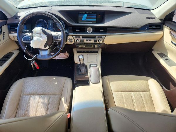 2018 LEXUS ES 350 — CKPT