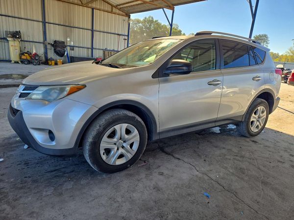 2014 TOYOTA RAV4 Standard — Front 3/4