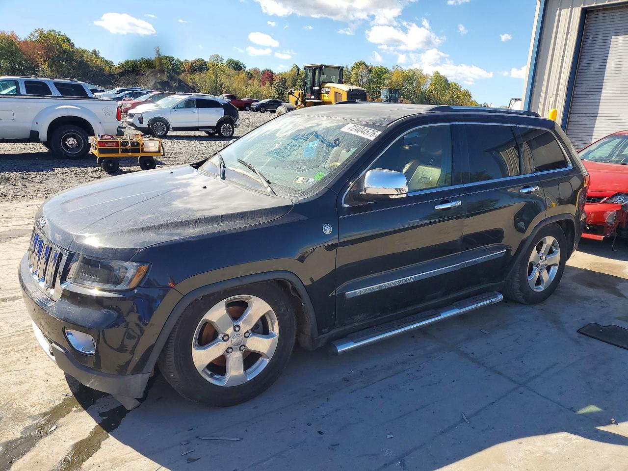 2013 JEEP CHEROKEE Overland — Front 3/4