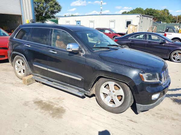2013 JEEP CHEROKEE Overland — Passenger 3/4